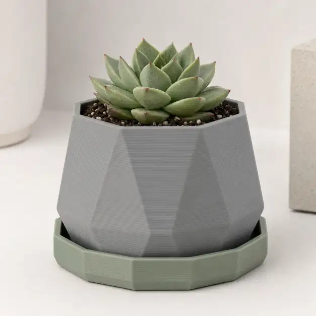Minimal Plant Pot